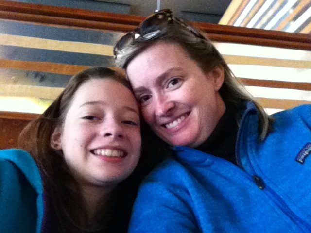 Ella casarse en el ocho de Mayo 1999 es el día muy importante. Cuando sus hijas nacieron, es muy importante a ella. También, cuando ella gradué la universidad.