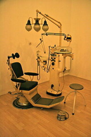 Piezas dentales con relleno. 4,500 a. C