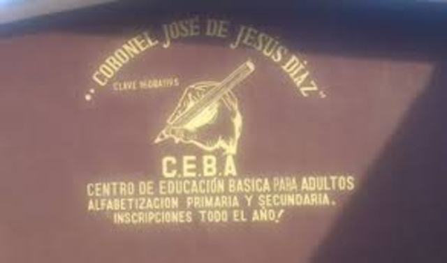 se crean los centros de educacion básica de adultos (CEBA). Asi como también el sistema de telesecundaria para la población de los centros urbanos del país.