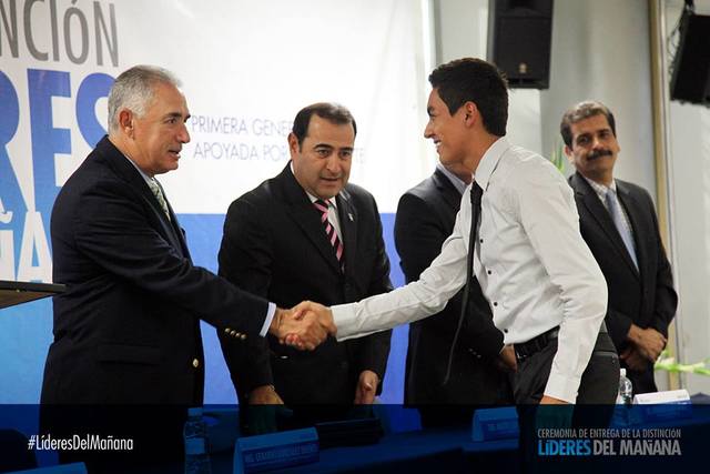 Distinción Líderes del Mañana
