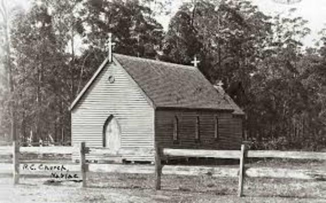 The first two priests arrarive in Australia