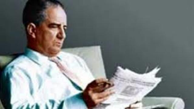 ESTUDIOS UNIVERSITARIOS