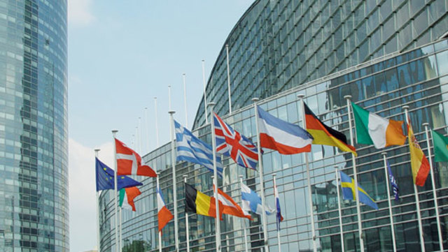 Entra en vigor el Tratado de la Unión Europea