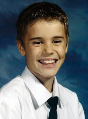 Justin Biber was born in Ontario , Canada