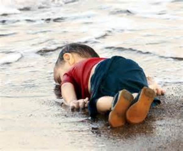 Child washes up on shore-Nilüfer Demir