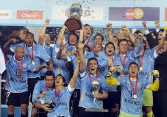 Soc. Uruguay campeón