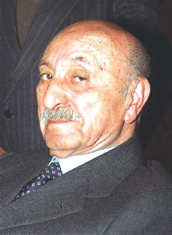 King Zahir Shan is overthrown