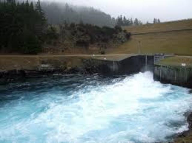Lake Hawea control dam is complete and put into use. Lake Hawea rises by 20m.