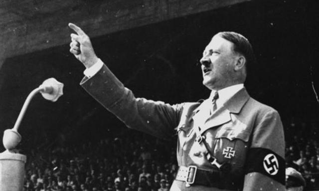 El NSDAP obtiene 107 bancas en el Reichstag. (Parlamento).