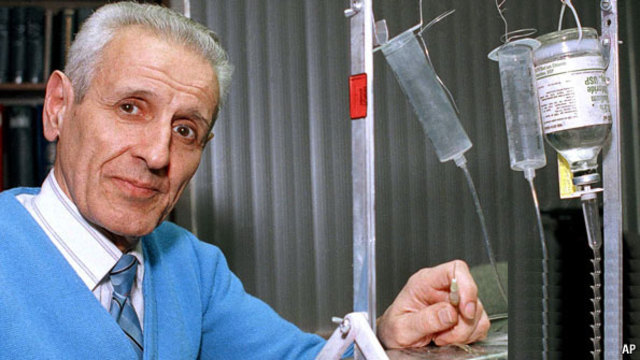 Muere Jack Kevorkian