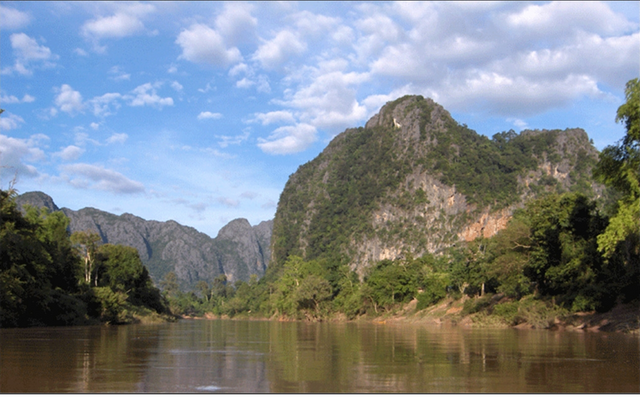 Portuguese explorers locate and name Cameroon