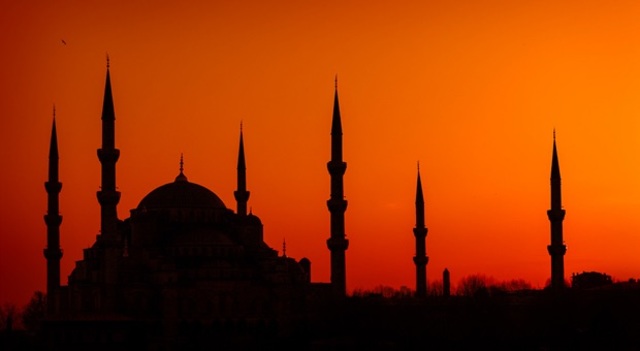 Civil War; Emergence of Sunni/Shi'a Split