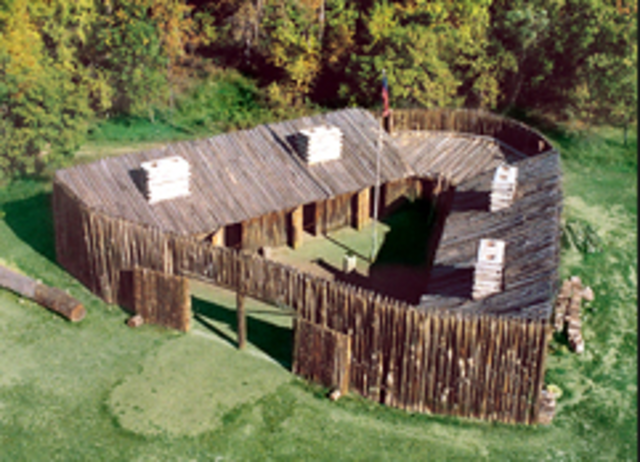 Fort Mandan Built-expedition moves in for Christmas and winter