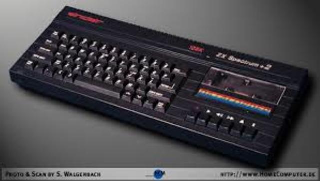 Lehen ordenagailu eramangarria Spectrum izenekoa.