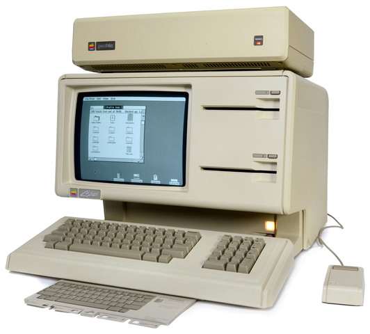 Apple Lisa Released