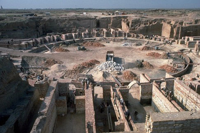 Baghdad Established as Capital of Abbasid Caliphate