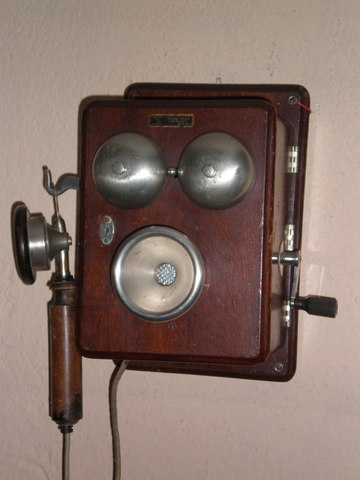 TELEFONO