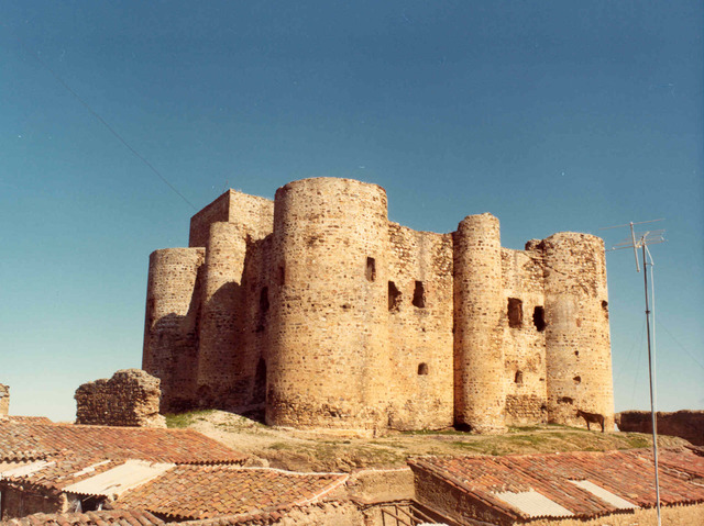 Castillo de Villalba de los Barros