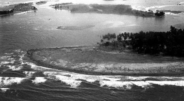 Papua New Guinea Quake (Papua New Guinea)