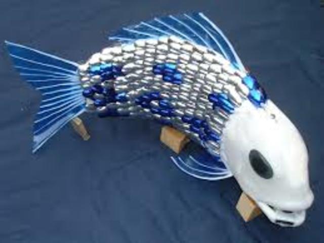 unveiled a robotic fish that can one day be used to see fish in the ocean or survey oil platforms for damage.