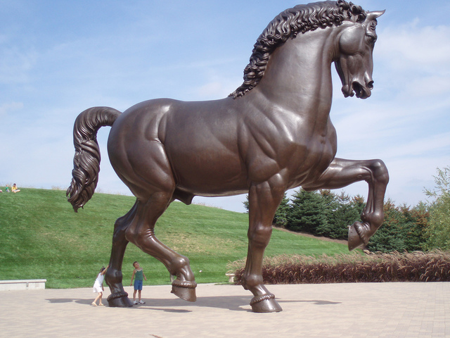 Leonardo finished the Gran Cavallo.