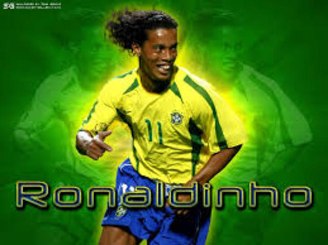 Gets the nickname Ronaldinho