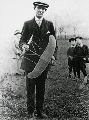 Fallece Alphonse Pénaud