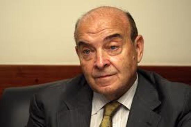 CAVALLO ESTATIZA LA DEUDA PRIVADA