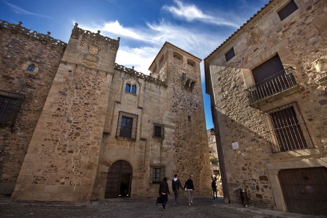 Palacio de los Golfines de Abajo