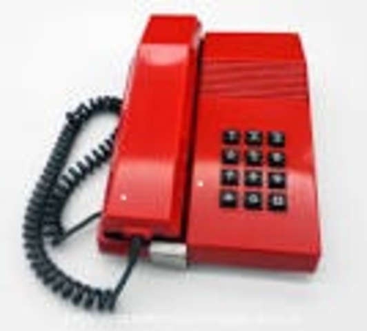 EL PRIMER TELEFONO EN MI CASA