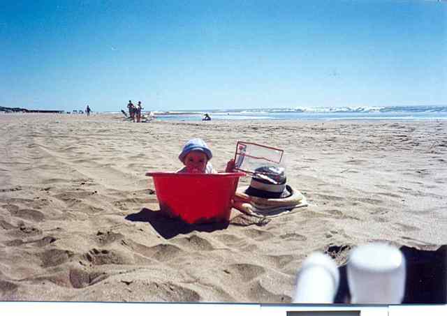 Mi primera vez en la playa (carilo)