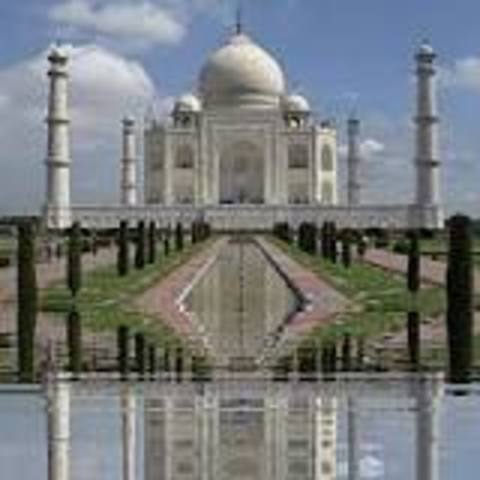 Taj Mahal built