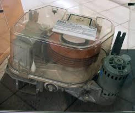 El primer disco duro