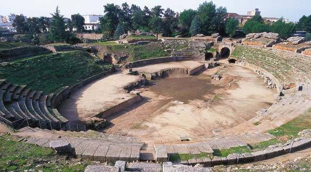 ANFITEATRO ROMANO. s: I a.C
