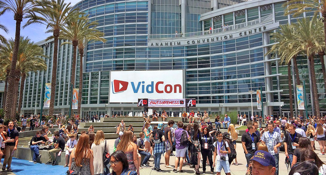 Vidcon 2015