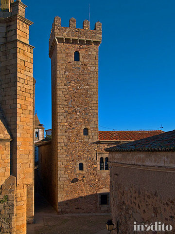 Torre de las Cigüeñas