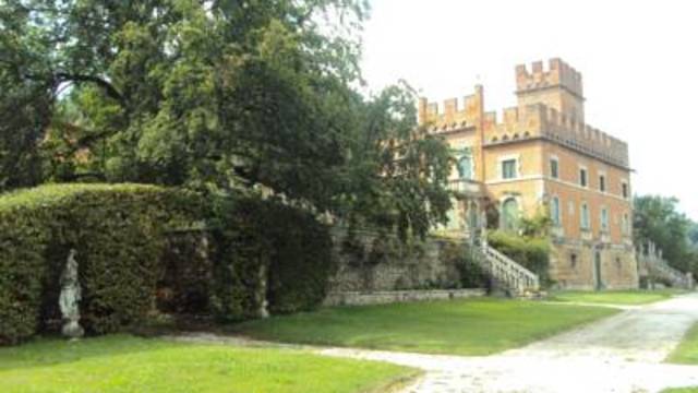 Decoración de los Camerini