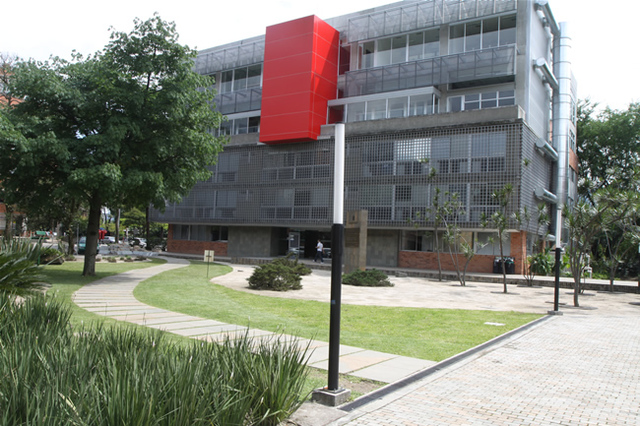 Cambio de Carrera-Parte 2( No cabía todo en el otro)