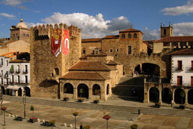 La Alcazaba de Cáceres. Muralla