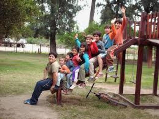 jugando en el parque