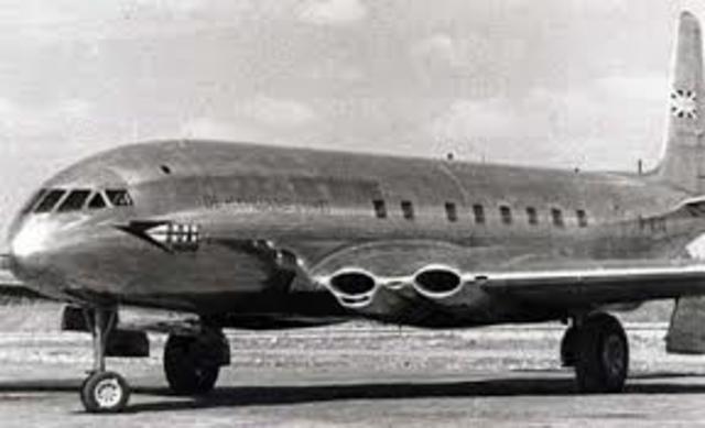 First Comercial Airliner