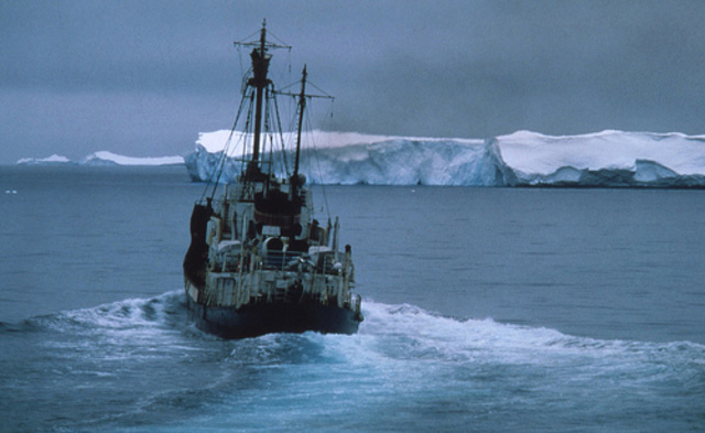 Ferdinand Mangellans' crew was the first to circumnavigate the globe