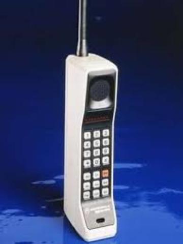 First commercially available mobile phone!