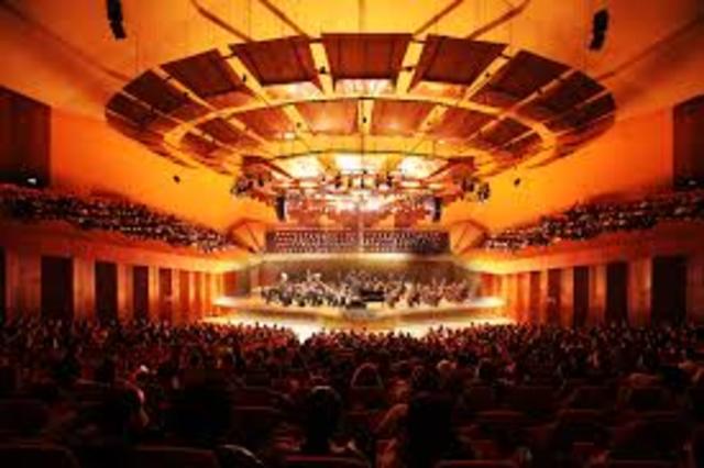 It was the first time that I played the flute in the Sala Nezahualcoyotl