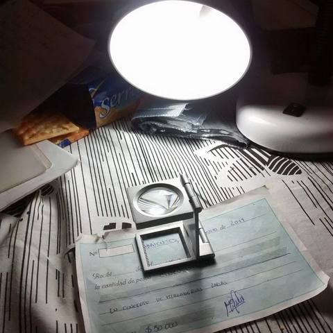 MI PRIMER LUPA CUENTA HILO