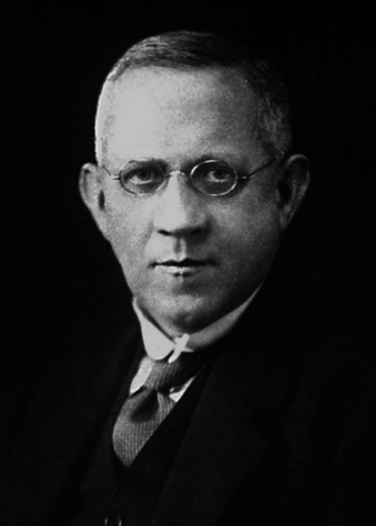 17 Nov 1923, Thomas Lowry