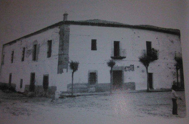 FÁBRICA DE SEDA (Zarza la Mayor)