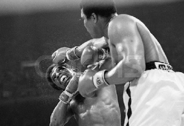 Muhammad Ali loses heavyweight title to Leon Spinks