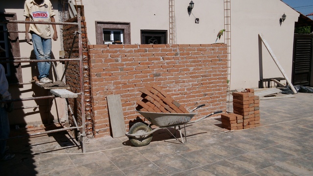 EL NEGOCIO SIGUE DANDO FRUTOS