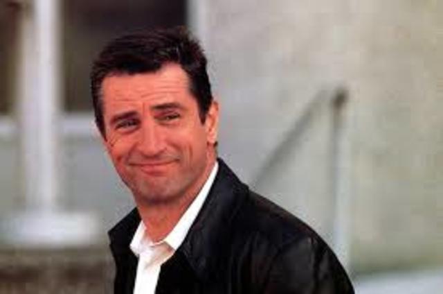 Otras de sus películas son: Enamorarse (1984), La misión (1986), El corazón del ángel (1987), Despertares (1990), Mary Shelley's Frankenstein (1994), Sleepers (1996), y Ronin (1998) y This Boy's Life,